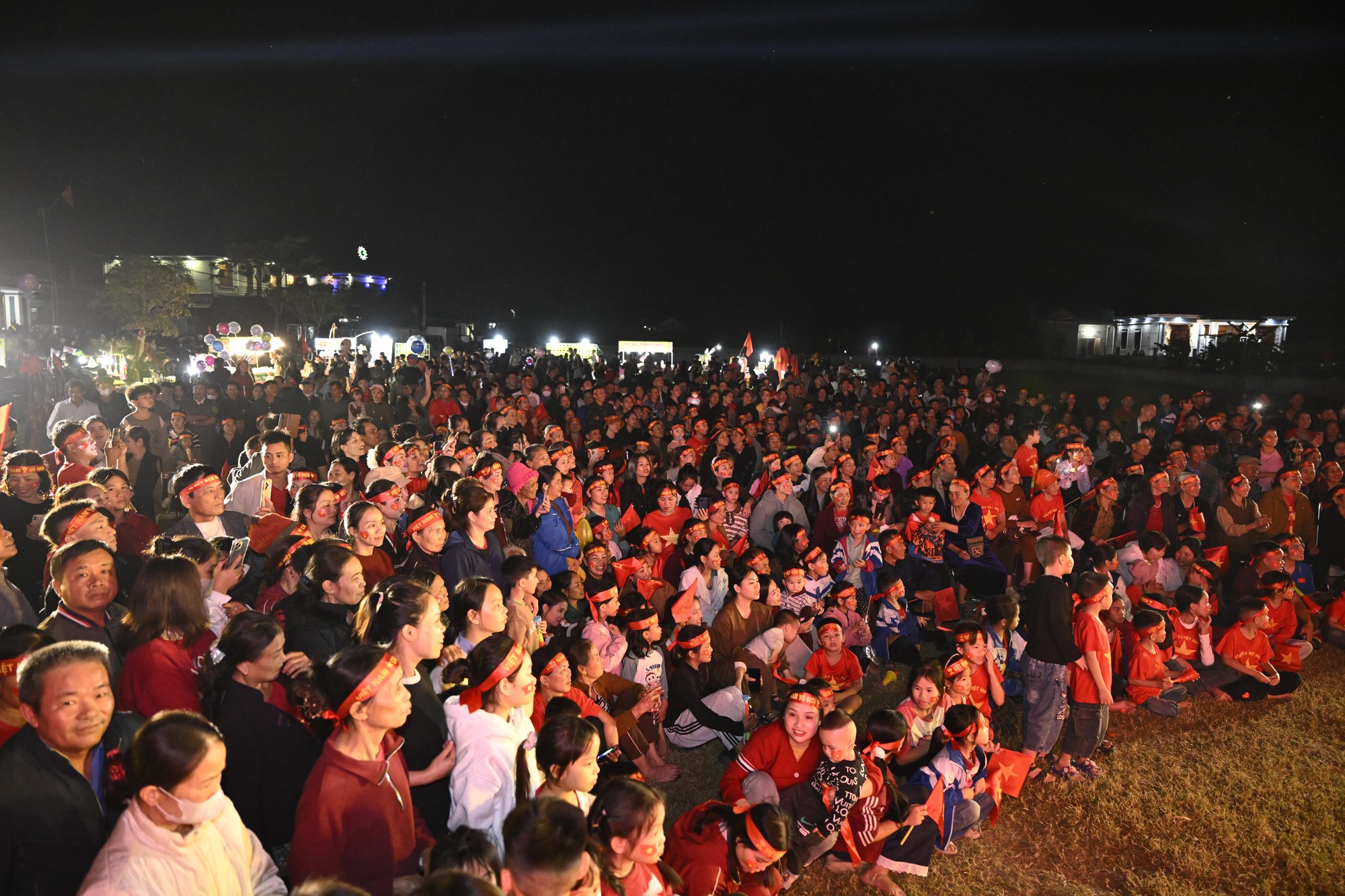 Nước mắt cổ động vi&ecirc;n khi U23 Việt Nam nhận thất bại cay đắng- Ảnh 76.