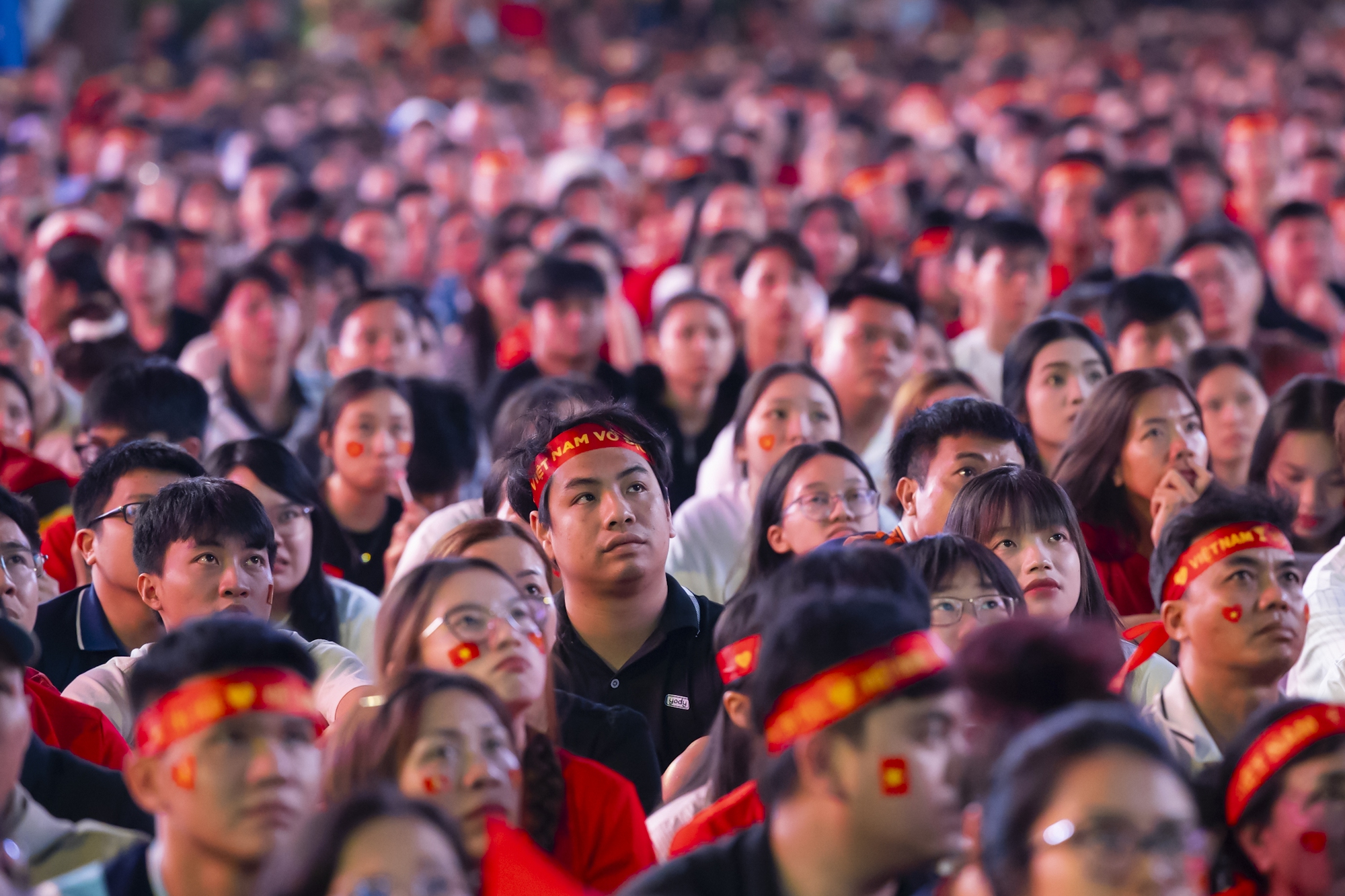 Nước mắt cổ động vi&ecirc;n khi U23 Việt Nam nhận thất bại cay đắng- Ảnh 30.