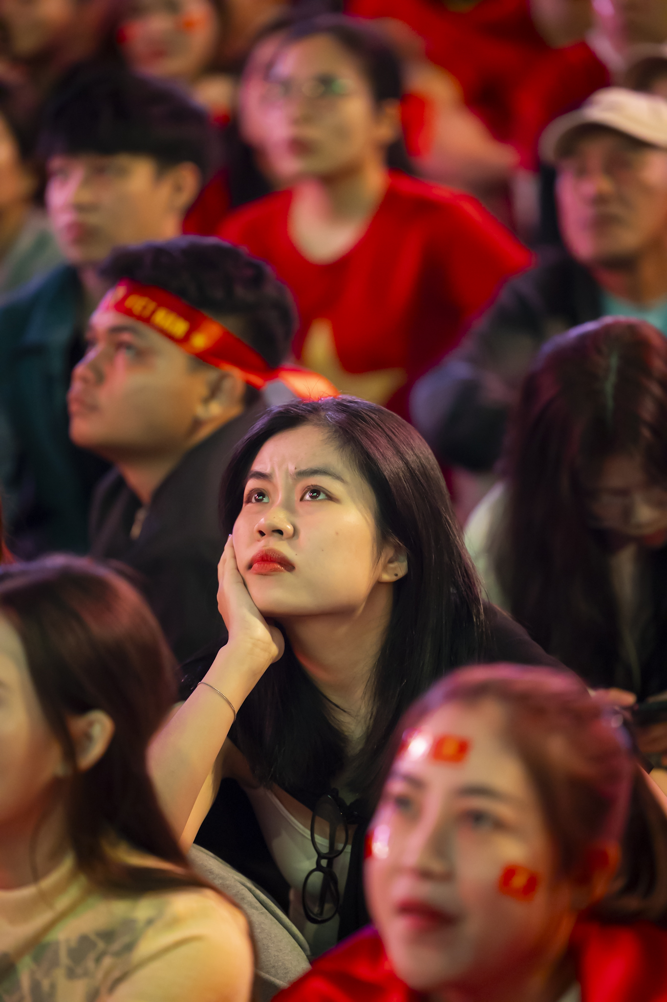 Nước mắt cổ động vi&ecirc;n khi U23 Việt Nam nhận thất bại cay đắng- Ảnh 24.