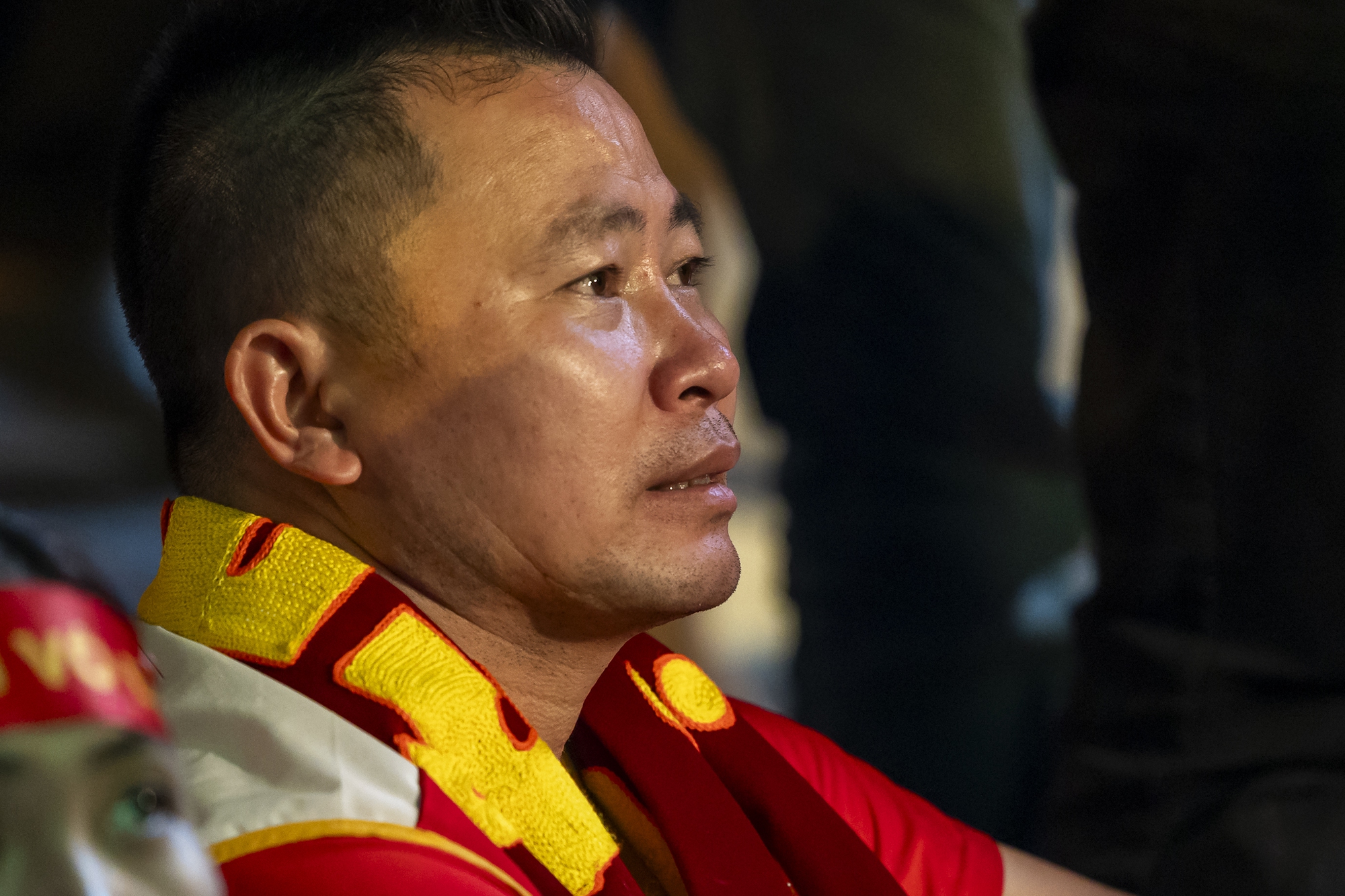 Nước mắt cổ động vi&ecirc;n khi U23 Việt Nam nhận thất bại cay đắng- Ảnh 7.