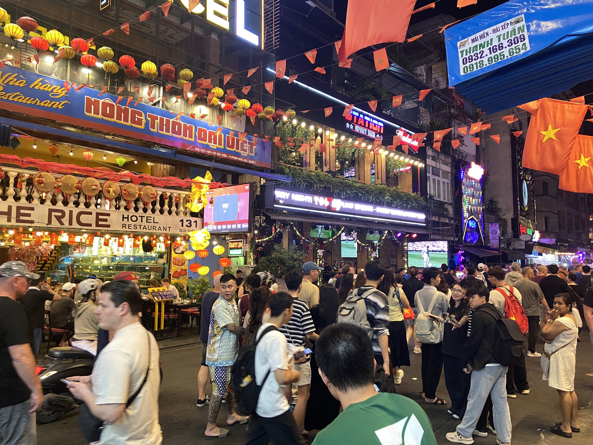 Nước mắt cổ động vi&ecirc;n khi U23 Việt Nam nhận thất bại cay đắng- Ảnh 78.