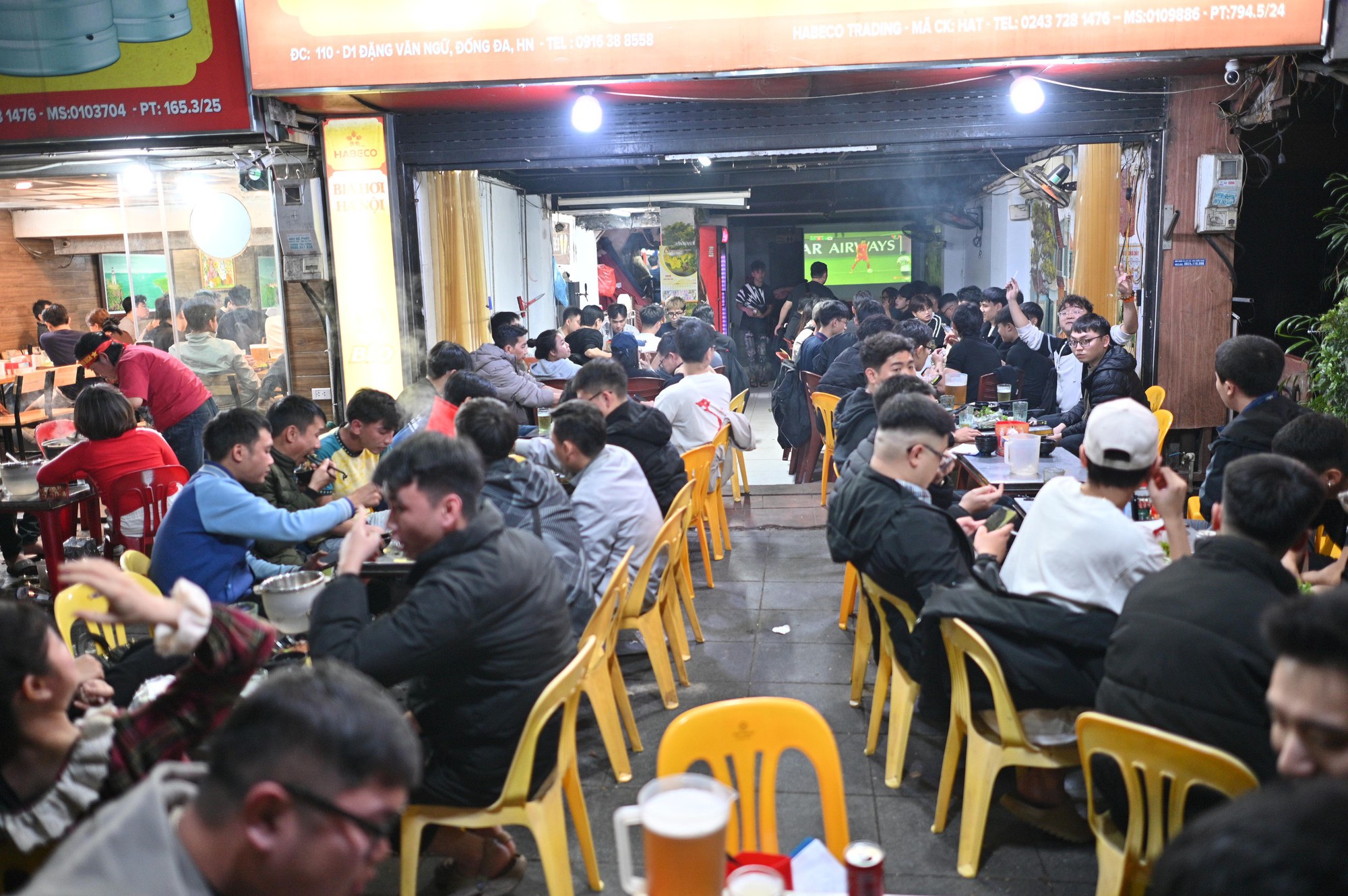 Nước mắt cổ động vi&ecirc;n khi U23 Việt Nam nhận thất bại cay đắng- Ảnh 44.