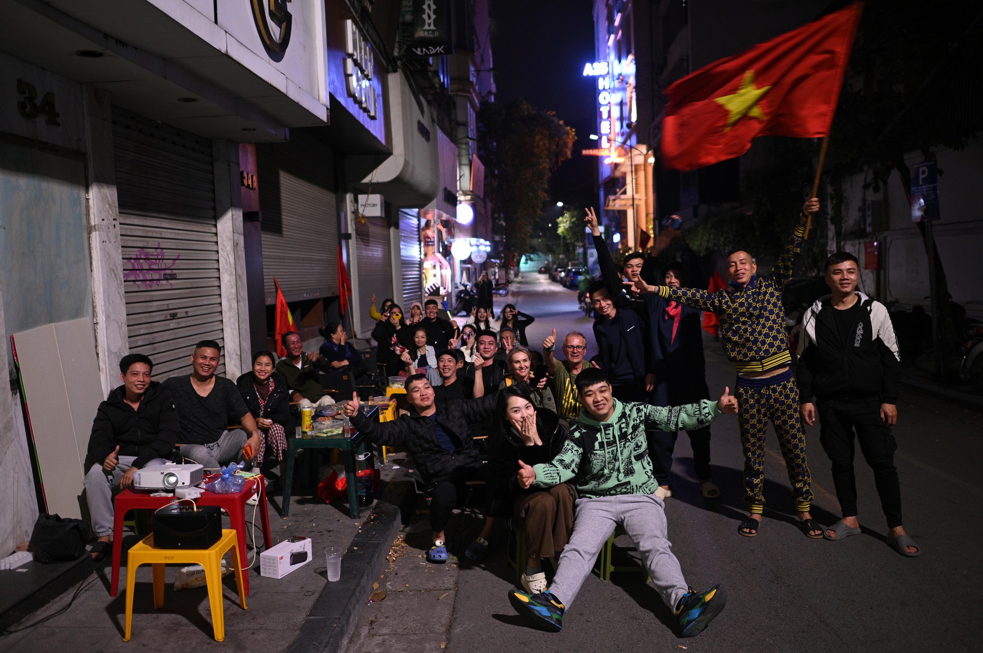 Nước mắt cổ động vi&ecirc;n khi U23 Việt Nam nhận thất bại cay đắng- Ảnh 48.