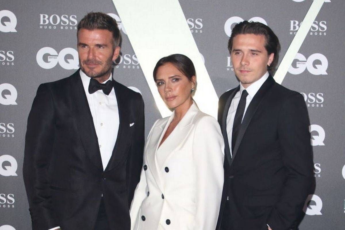 5david-beckham-victoria-beckham-and-brooklyn-beckham-attend-1768986697384102847978-1769050271931-17690502725521776179727.jpg