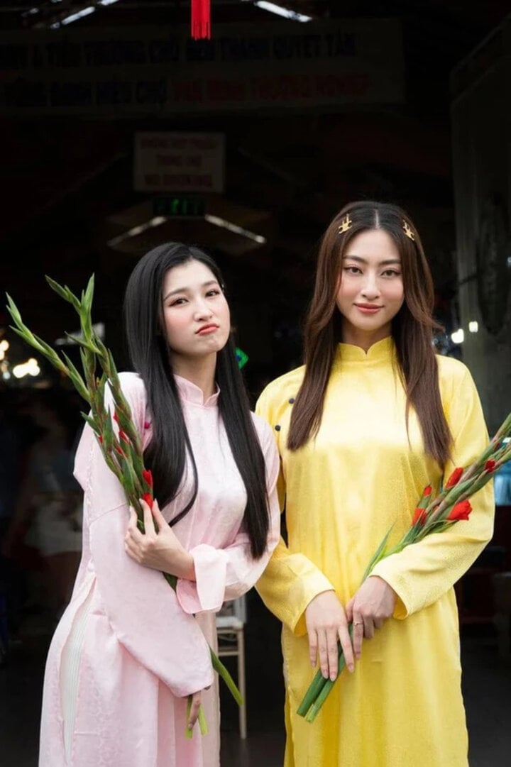 Đang diễn ra đám cưới Phương Nhi và thiếu gia Minh Hoàng: SOOBIN - Touliver tham dự, 1 Hoa hậu bất ngờ viết tâm thư gửi cô dâu - Ảnh 8. Đang diễn ra đám cưới Phương Nhi và thiếu gia Minh Hoàng: SOOBIN - Touliver tham dự, 1 Hoa hậu bất ngờ viết tâm thư gửi cô dâu - Ảnh 8.