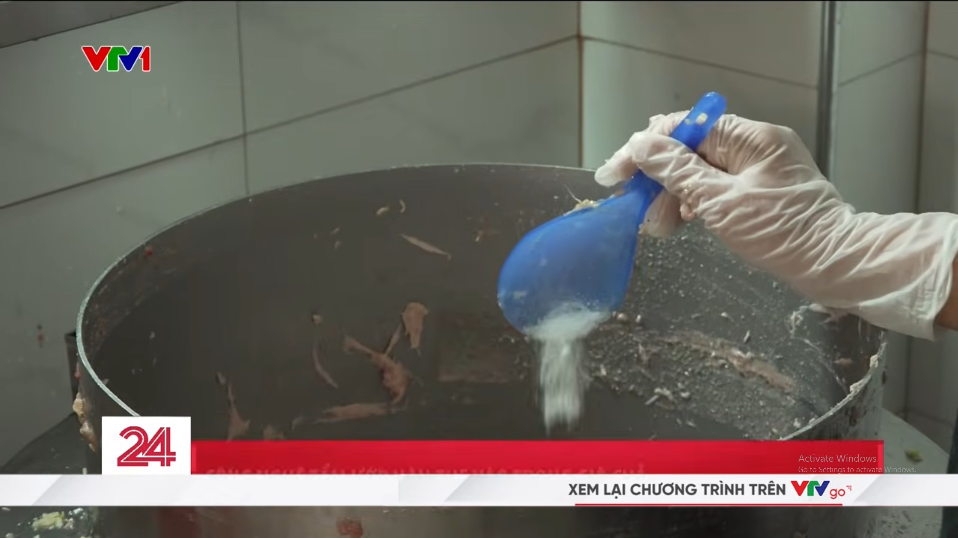 Cơ sở gi&ograve; chả ở phố cổ H&agrave; Nội d&ugrave;ng h&agrave;n the , lời khai R&ugrave;ng m&igrave;nh của chủ cơ sở - Ảnh 4.