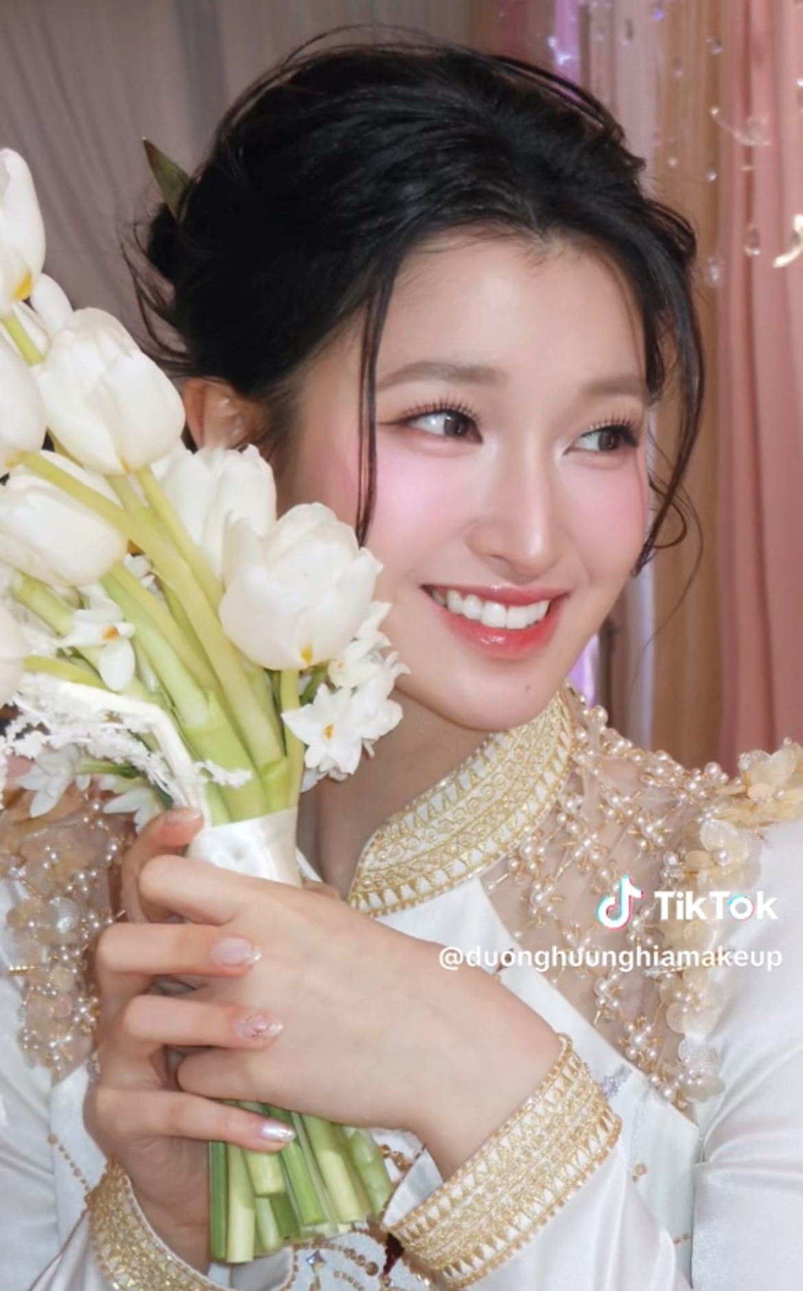 Loại kem chống nắng &Aacute; hậu Phương Nhi vẫn d&ugrave;ng để da trẻ m&atilde;i, visual trong trẻo long lanh qu&aacute; xứng đ&aacute;ng thần ti&ecirc;n tỷ tỷ thế hệ mới- Ảnh 1.