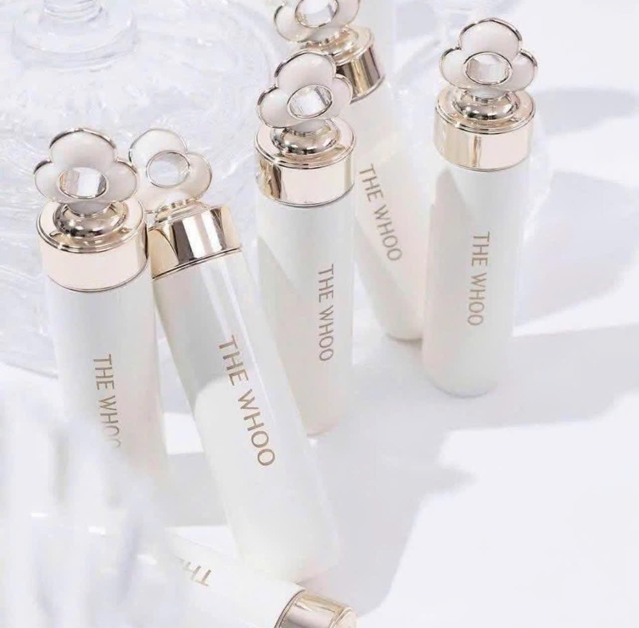 6 thỏi son dưỡng l&ecirc;n m&ocirc;i đẹp kinh khủng, xứng đ&aacute;ng xuống tiền nhất đầu năm 2026 - Ảnh 13.