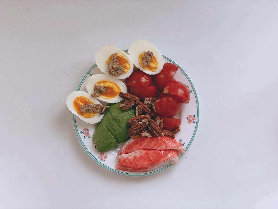 Một c&ocirc; g&aacute;i giảm liền 32kg nhờ ki&ecirc;n tr&igrave; với 4 loại thực phẩm, kh&ocirc;ng hề nhịn ăn- Ảnh 8.