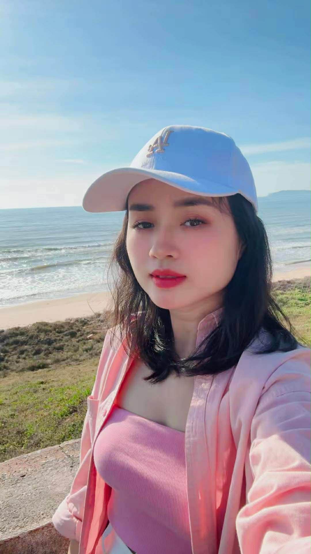 Giảm gần 10kg sau nhiều năm cất &aacute;o d&agrave;i trong tủ, b&agrave; mẹ 2 con ở H&agrave; Nội cuối c&ugrave;ng cũng c&oacute; c&aacute;i Tết tự tin nhất- Ảnh 2.