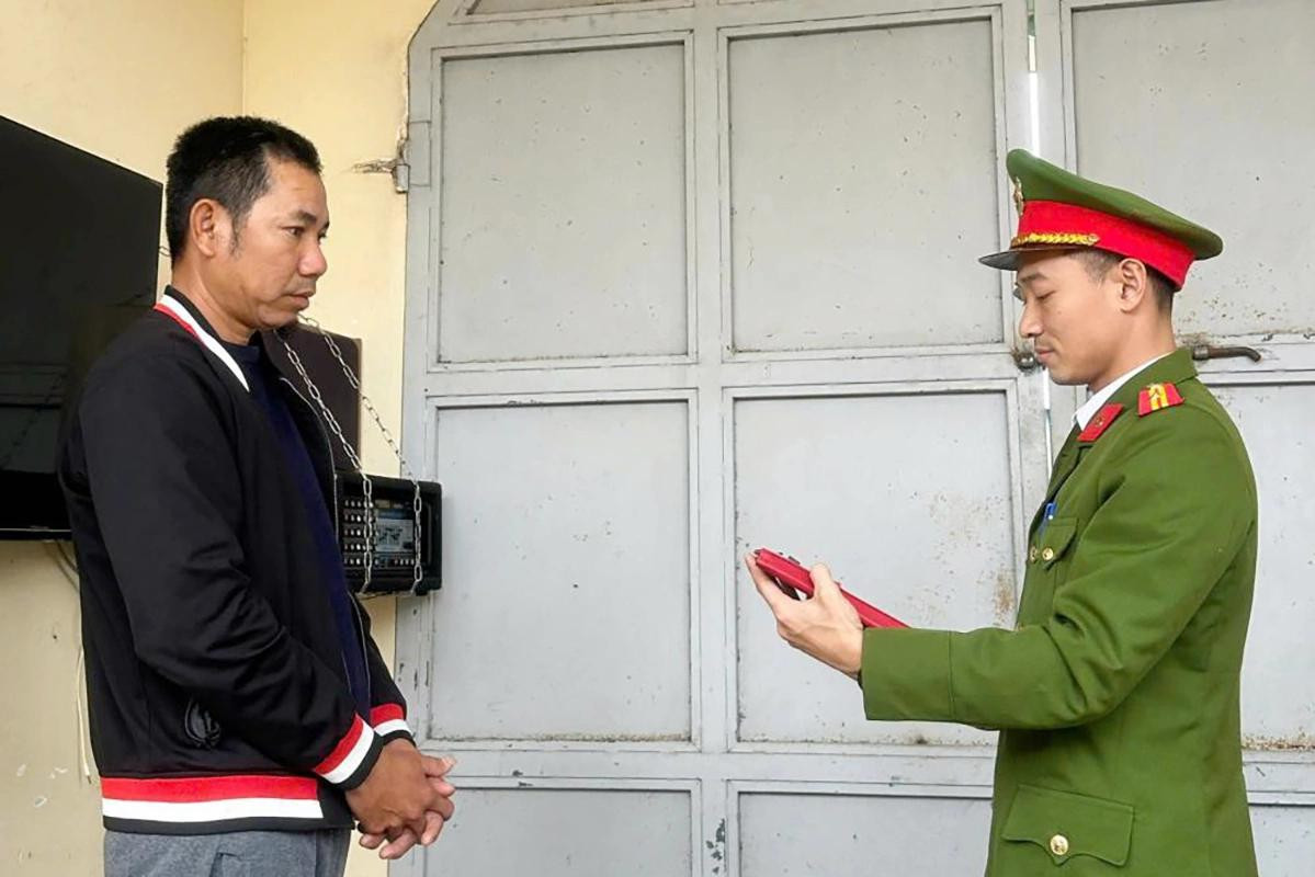 Khởi tố Chu Văn Lưu v&igrave; l&agrave;m giả sổ đỏ chiếm đoạt 740 triệu đồng - Ảnh 1.