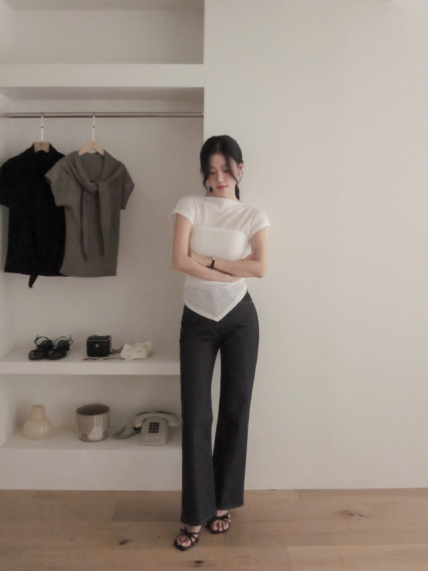 Xu hướng giày công sở 2026: 4 Kiểu giày không thể thiếu cho nàng công sở - Ảnh 8. Xu hướng giày công sở 2026: 4 Kiểu giày không thể thiếu cho nàng công sở - Ảnh 8.