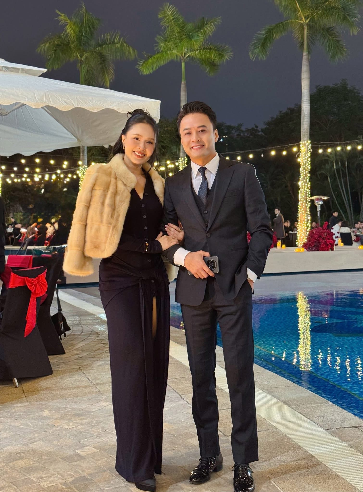 Cặp đôi Hồng Đăng - Hồng Diễm tái hợp , khiến cộng đồng mạng sốc visual - Ảnh 1. Cặp đôi Hồng Đăng - Hồng Diễm tái hợp , khiến cộng đồng mạng sốc visual - Ảnh 1.