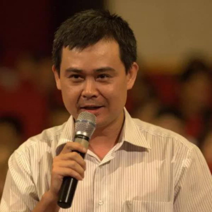 Hậu trường NSƯT Vĩnh Xương: &Ocirc;ng tr&ugrave;m m&agrave;n ảnh v&agrave; cuộc sống b&aacute;n b&aacute;nh canh - Ảnh 1.