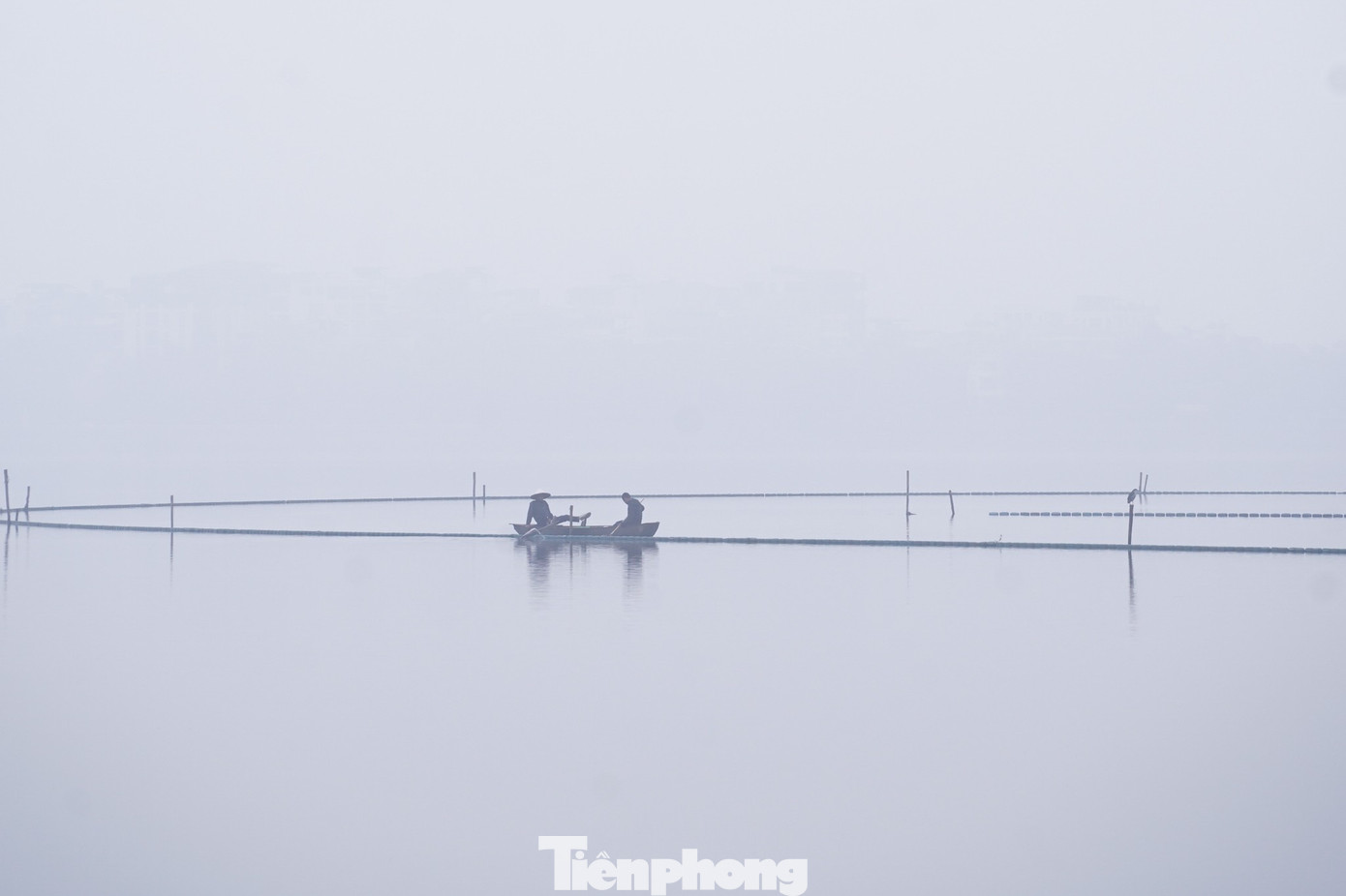 H&agrave; Nội m&ugrave; sương v&agrave; chất lượng kh&ocirc;ng kh&iacute; xấu g&acirc;y ảnh hưởng đến sức khỏe - Ảnh 8.
