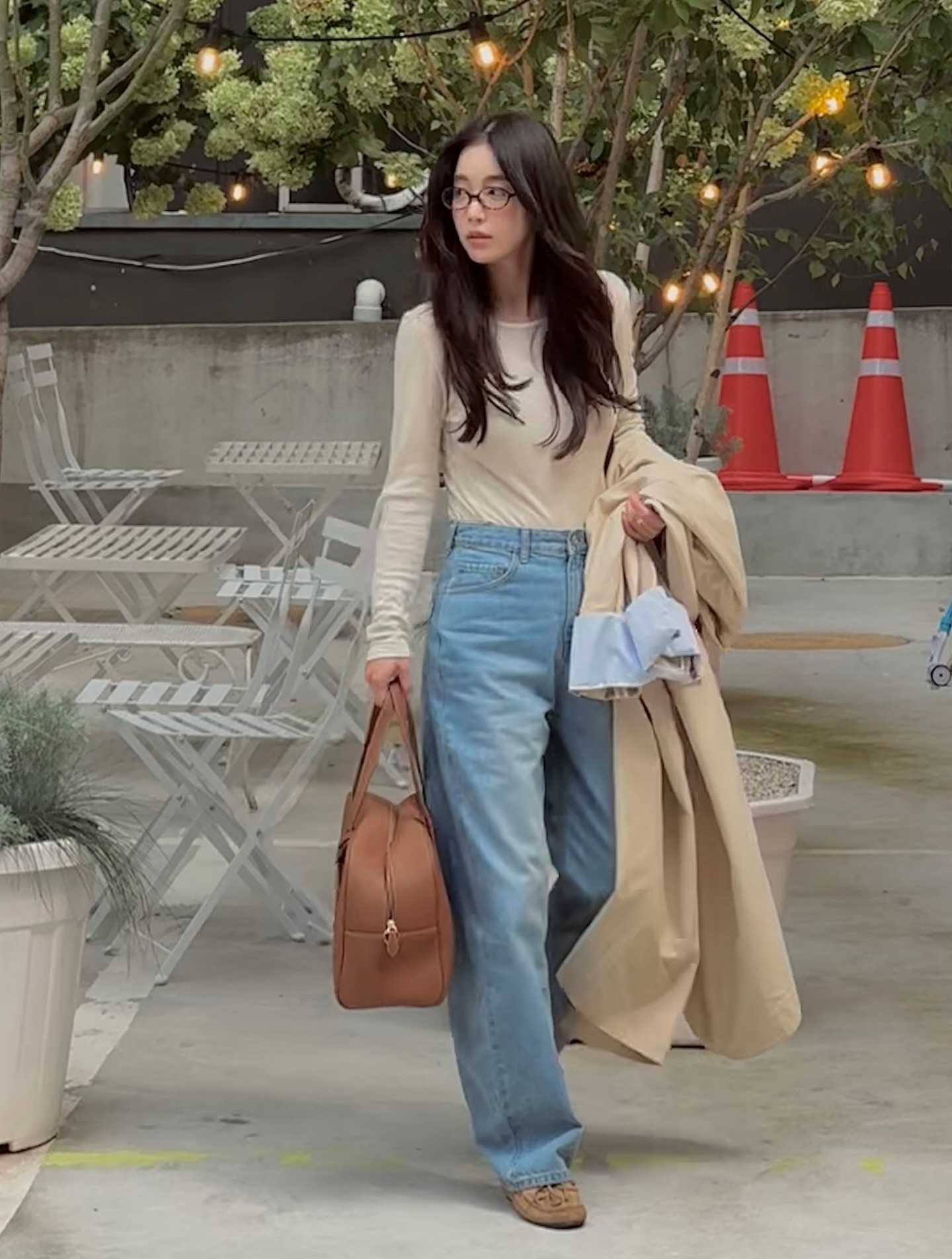 4 Mẫu áo dài tay cho phụ nữ ngòai 40 giúp trẻ ra 5 tuổi - Ảnh 10. 4 Mẫu áo dài tay cho phụ nữ ngòai 40 giúp trẻ ra 5 tuổi - Ảnh 10.