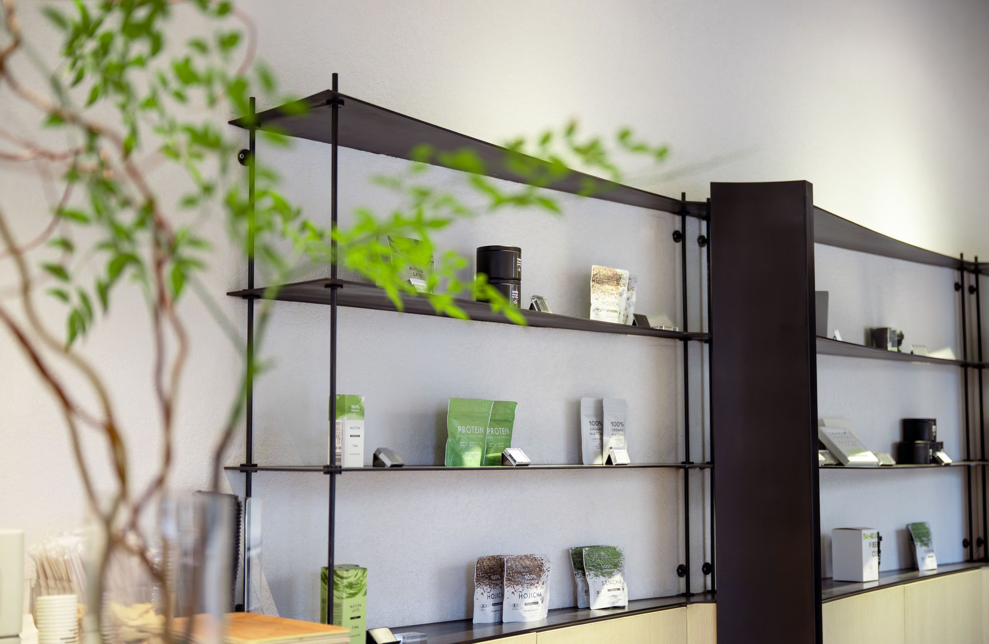 Review matcha đắt nhất Nhật Bản đổ bộ H&agrave; Nội: Cho&aacute;ng trước tầng tầng lớp lớp hương vị nhưng cẩn thận nghiện lại khổ- Ảnh 10.