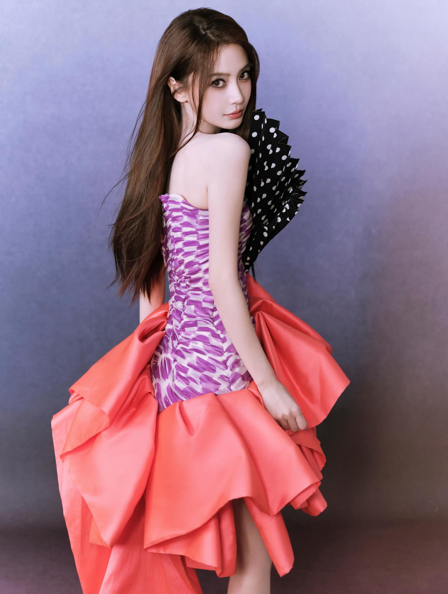 Angelababy g&acirc;y phẫn nộ v&igrave; mặc đồ Haute Couture để livestream b&aacute;n h&agrave;ng- Ảnh 6.