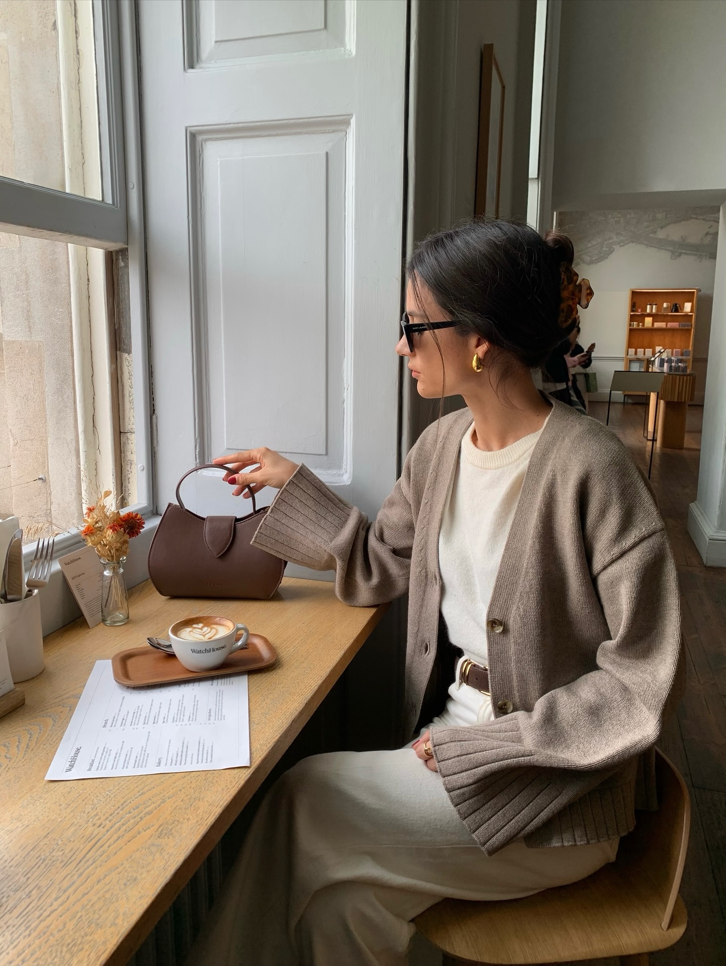 5 Mẫu áo dài tay phụ nữ Pháp nâng tầm phong cách sang trọng năm 2026 - Ảnh 2. 5 Mẫu áo dài tay phụ nữ Pháp nâng tầm phong cách sang trọng năm 2026 - Ảnh 2.