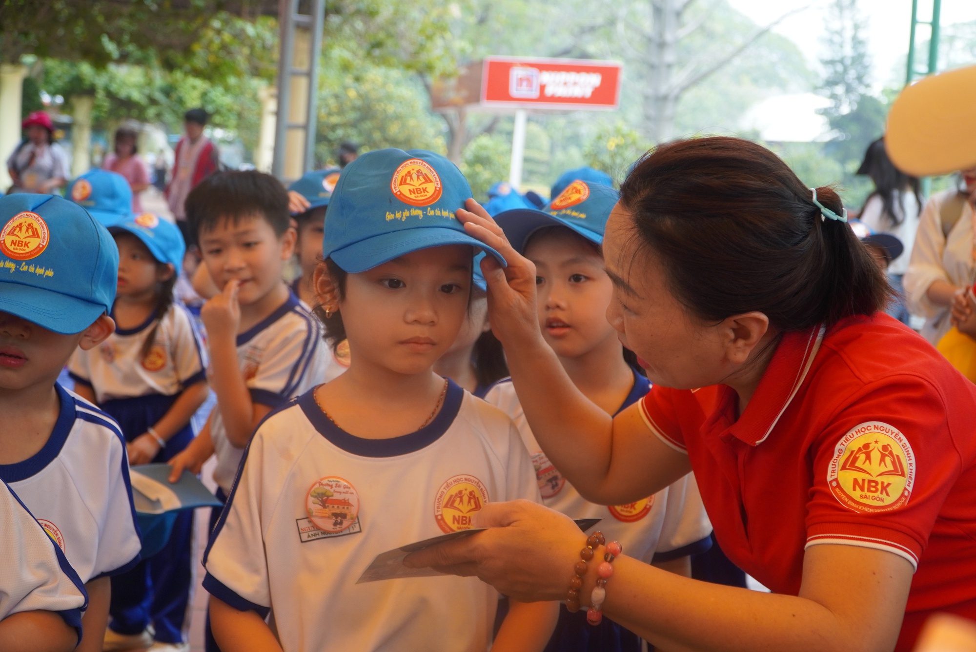 Chỉ đạo quan trọng của Sở GD-ĐT TPHCM li&ecirc;n quan chương tr&igrave;nh v&agrave; bộ s&aacute;ch gi&aacute;o khoa thống nhất    - Ảnh 1.