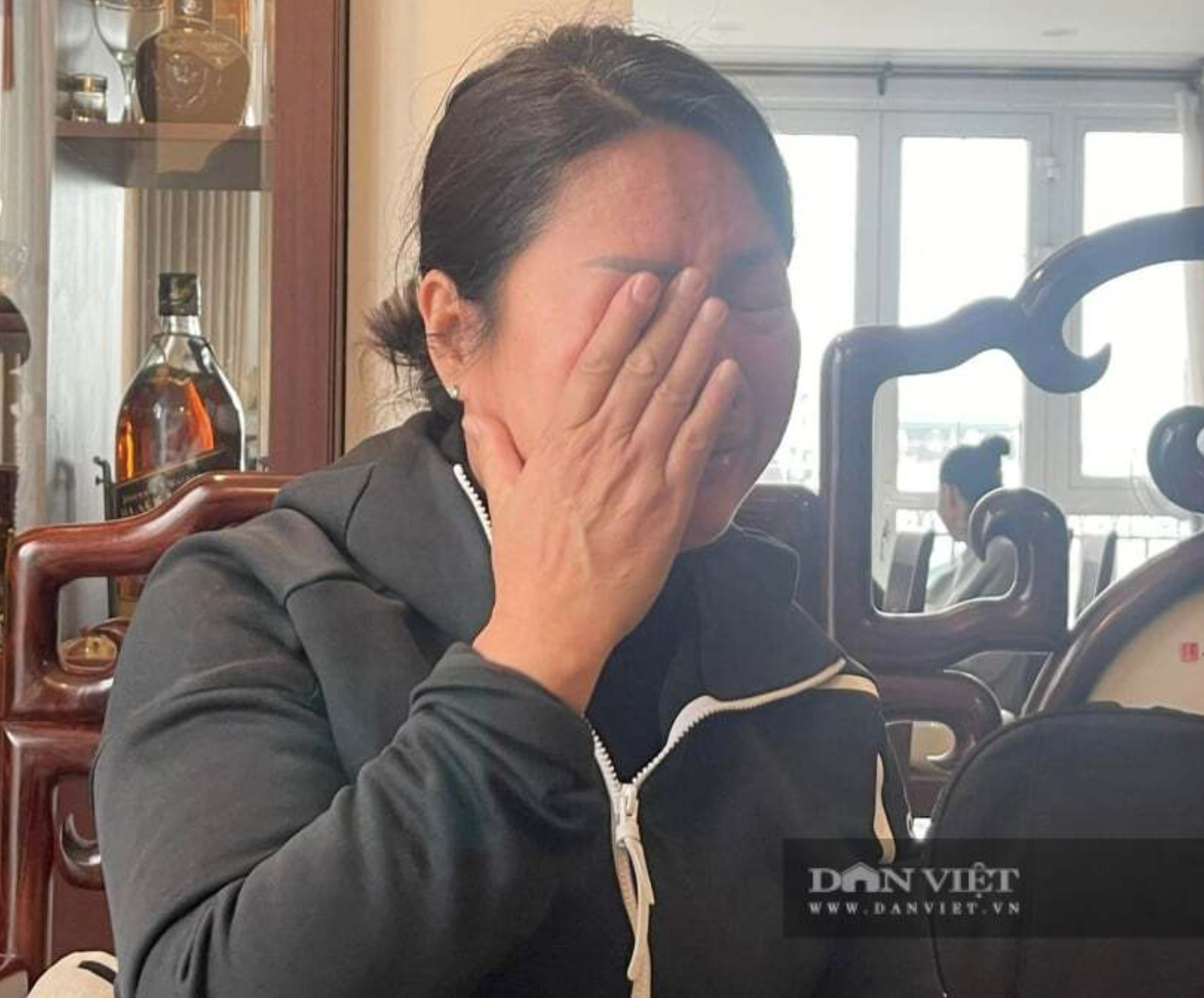 Vụ bạo h&agrave;nh cụ b&agrave; 82 tuổi ở H&agrave; Nội: Phản ứng g&acirc;y sốc của nữ gi&uacute;p việc - Ảnh 2.