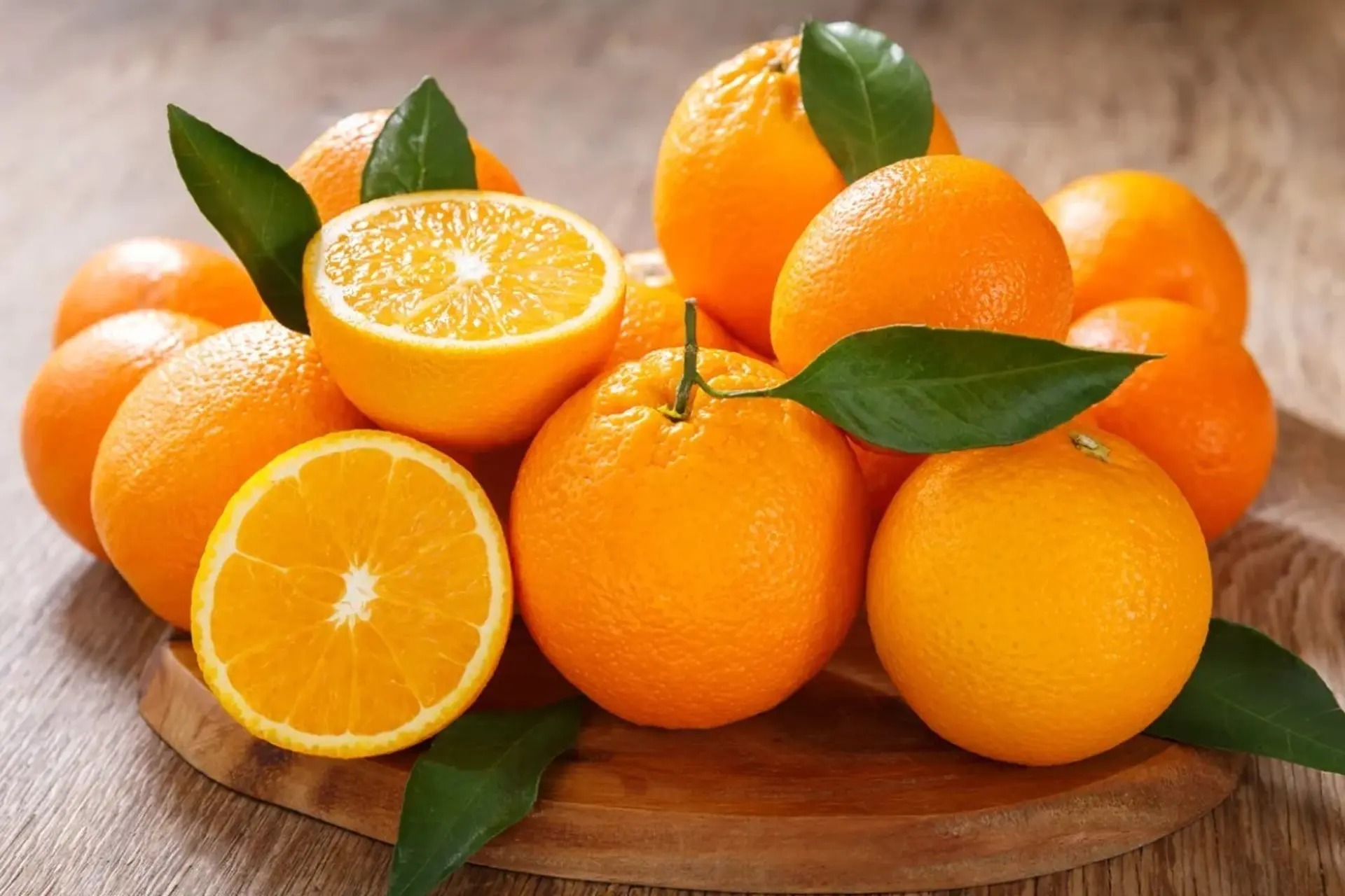 5 tr&aacute;i c&acirc;y Tết N&Ecirc;N mua: Đang &ldquo;m&ugrave;a v&agrave;ng&rdquo; gi&aacute; rẻ, chợ n&agrave;o cũng b&aacute;n- Ảnh 3.