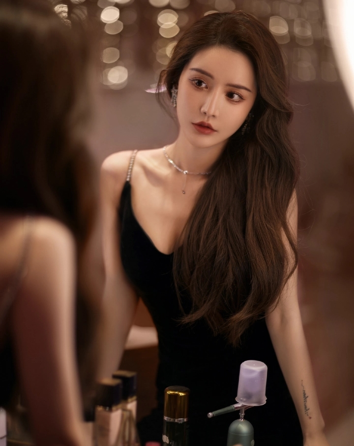 KOL Chu Tr&acirc;n bị truy thu 95 tỷ thuế vẫn livestream b&aacute;n h&agrave;ng rầm rộ - Ảnh 4.