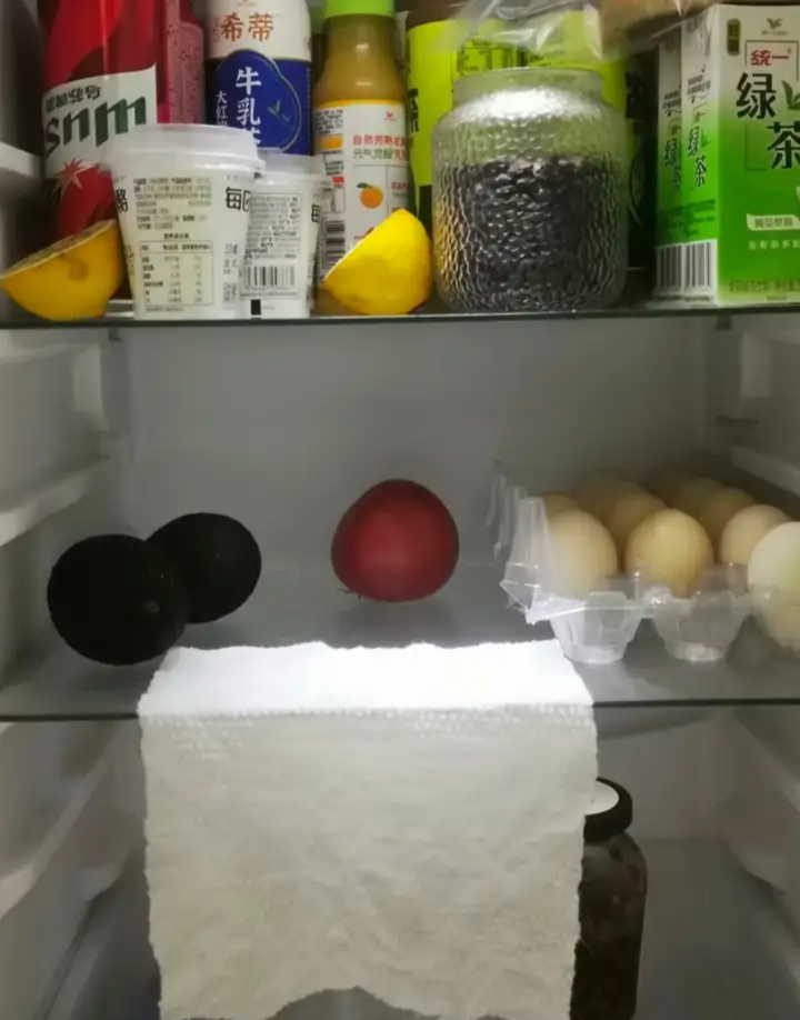 Sống tối giản kiểu người trung niên: 8 món trong nhà "khỏi mua" vẫn gọn gàng, sạch sẽ và tiết kiệm tiền thật sự- Ảnh 4.