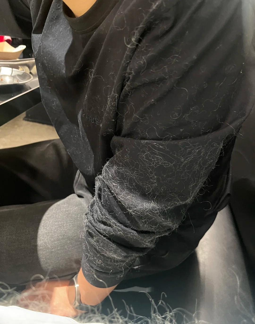 Dọn nửa tủ quần áo mới ngộ ra: 8 kiểu đồ “nhìn thì mê” nhưng mặc cực khó - mua về chỉ tổ phí tiền - Ảnh 4.