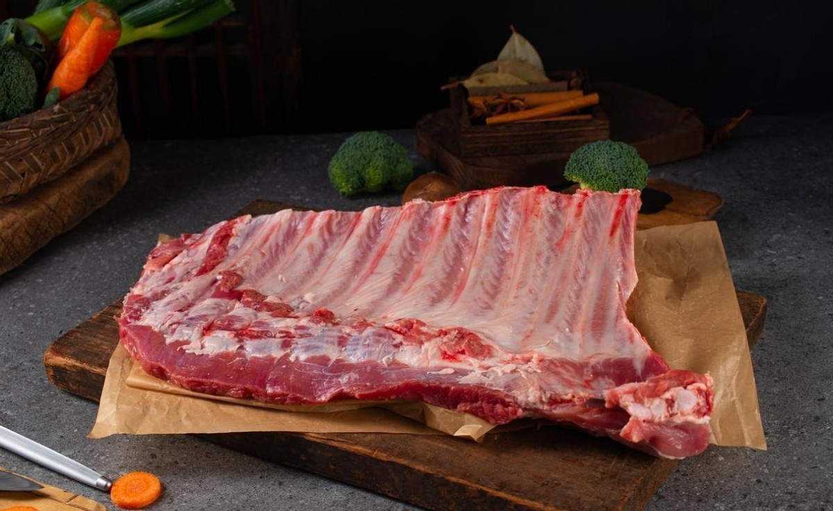 Tại sao d&ugrave; đ&atilde; chần sườn heo trước khi nấu vẫn c&oacute; m&ugrave;i tanh lại dai? T&ocirc;i đ&atilde; hỏi đầu bếp v&agrave; được biết l&agrave; do họ d&ugrave;ng nước kh&ocirc;ng ph&ugrave; hợp - Ảnh 6.