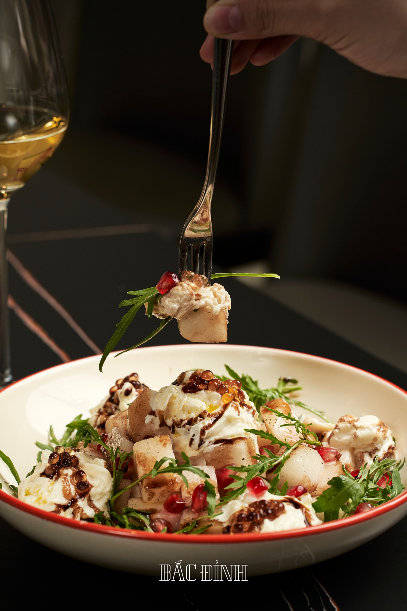 Giải mã salad dâu tây 770k khuấy đảo MXH cùng công thức đu trend từ Hà Cúc - Ảnh 1. Giải mã salad dâu tây 770k khuấy đảo MXH cùng công thức đu trend từ Hà Cúc - Ảnh 1.