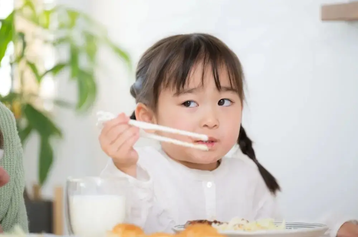 Gọi con ăn cơm, mẹ chỉ nên và chỉ cần gọi đúng 1 lần!- Ảnh 3. Gọi con ăn cơm, mẹ chỉ nên và chỉ cần gọi đúng 1 lần!- Ảnh 3.