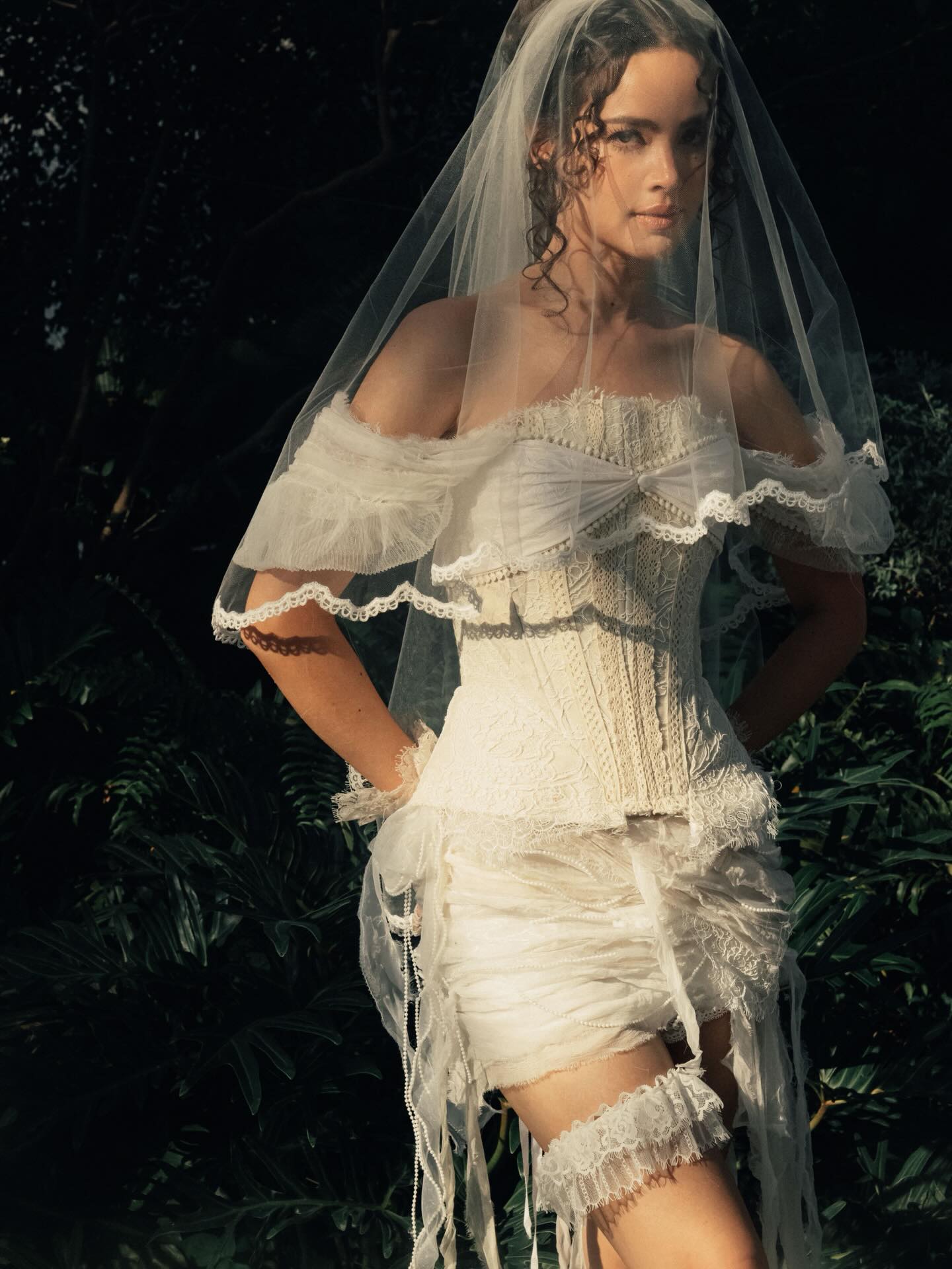 Tiệc độc th&acirc;n viral của 