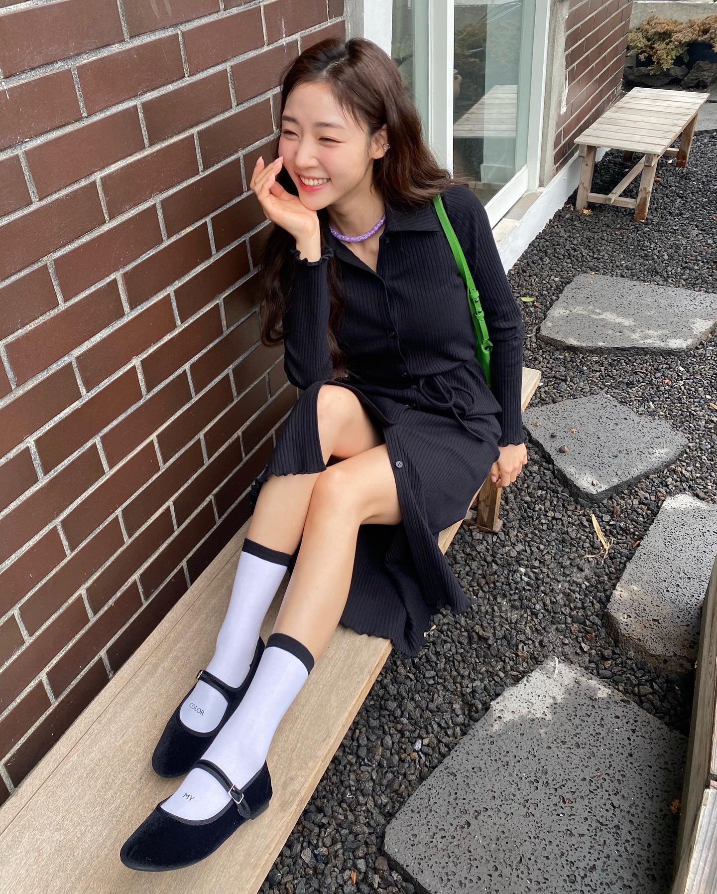 Mọi chị em nên chọn giày tối giản: 4 Kiểu cơ bản cho năm 2026 - Ảnh 7. Mọi chị em nên chọn giày tối giản: 4 Kiểu cơ bản cho năm 2026 - Ảnh 7.