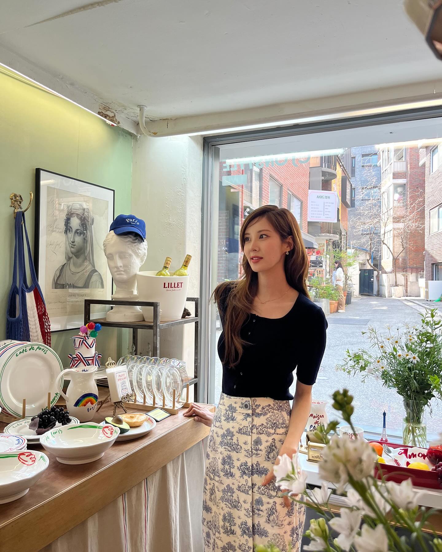 Phong cách Seohyun: Bí quyết diện đồ trẻ trung và thanh lịch của nàng gái ngoan U40 - Ảnh 8. Phong cách Seohyun: Bí quyết diện đồ trẻ trung và thanh lịch của nàng gái ngoan U40 - Ảnh 8.