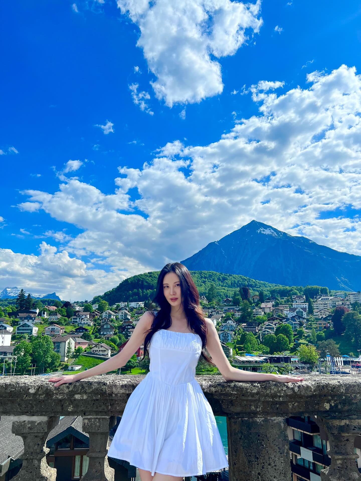 Phong cách Seohyun: Bí quyết diện đồ trẻ trung và thanh lịch của nàng gái ngoan U40 - Ảnh 12. Phong cách Seohyun: Bí quyết diện đồ trẻ trung và thanh lịch của nàng gái ngoan U40 - Ảnh 12.