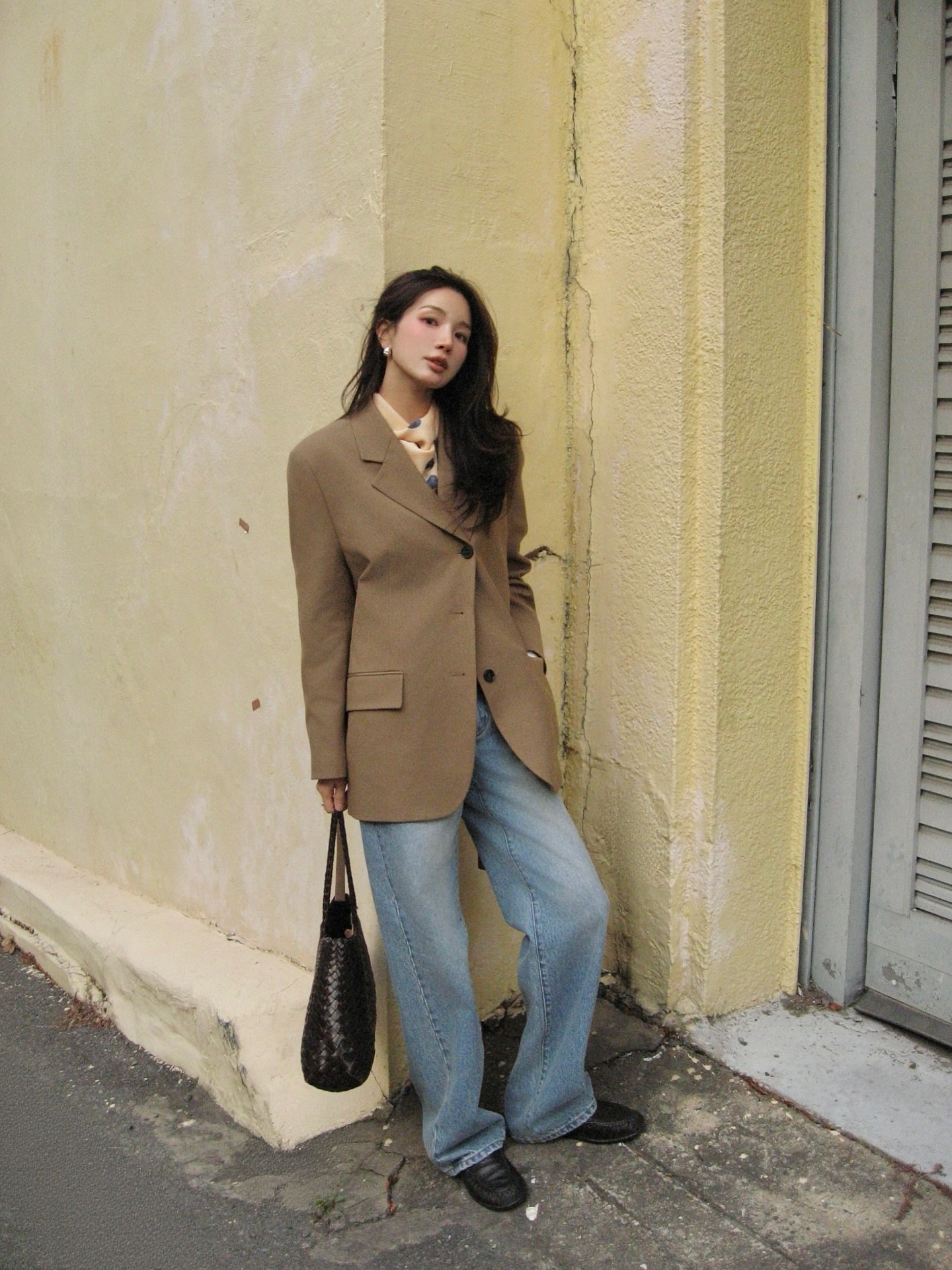 Mọi chị em nên chọn giày tối giản: 4 Kiểu cơ bản cho năm 2026 - Ảnh 4. Mọi chị em nên chọn giày tối giản: 4 Kiểu cơ bản cho năm 2026 - Ảnh 4.