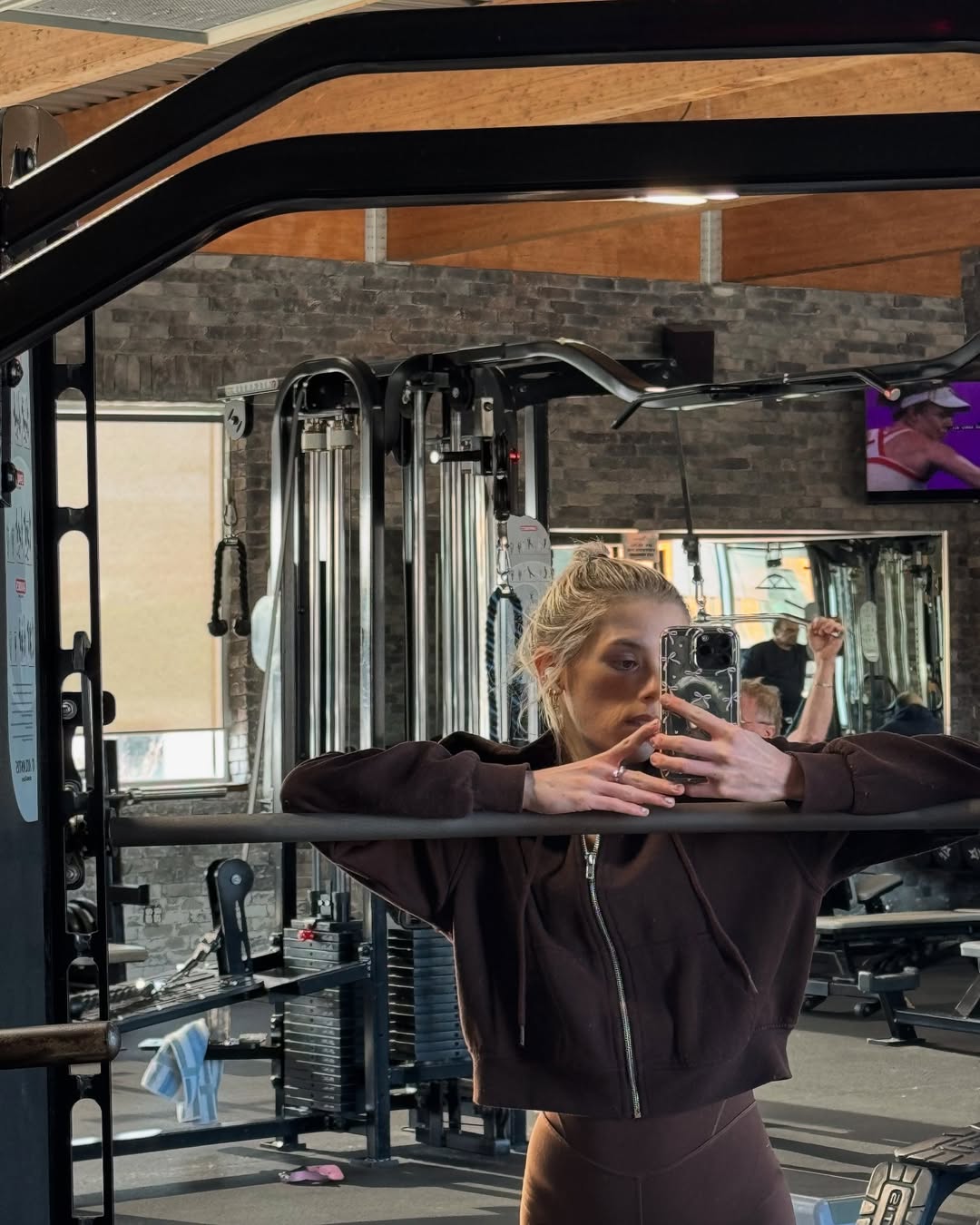 Từ bộ xương kh&ocirc; trở n&ecirc;n tr&agrave;n đầy sức sống: H&agrave;nh tr&igrave;nh chữa l&agrave;nh của c&ocirc; g&aacute;i từng bị c&acirc;n nặng kiểm so&aacute;t cả cuộc đời- Ảnh 9.