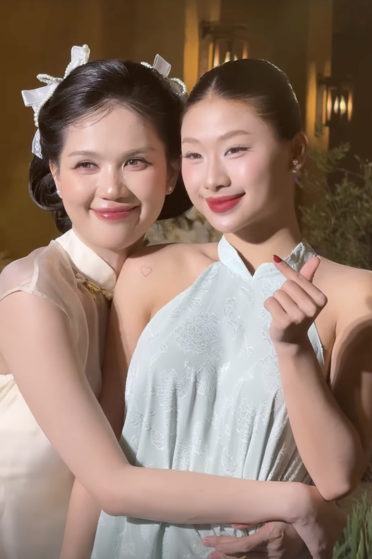 Louis Phạm xinh thật đấy, chung khung hình với Ngọc Trinh, Hoa hậu Thanh Thuỷ vẫn không lép vế, còn được khen nức nở- Ảnh 2. Louis Phạm xinh thật đấy, chung khung hình với Ngọc Trinh, Hoa hậu Thanh Thuỷ vẫn không lép vế, còn được khen nức nở- Ảnh 2.