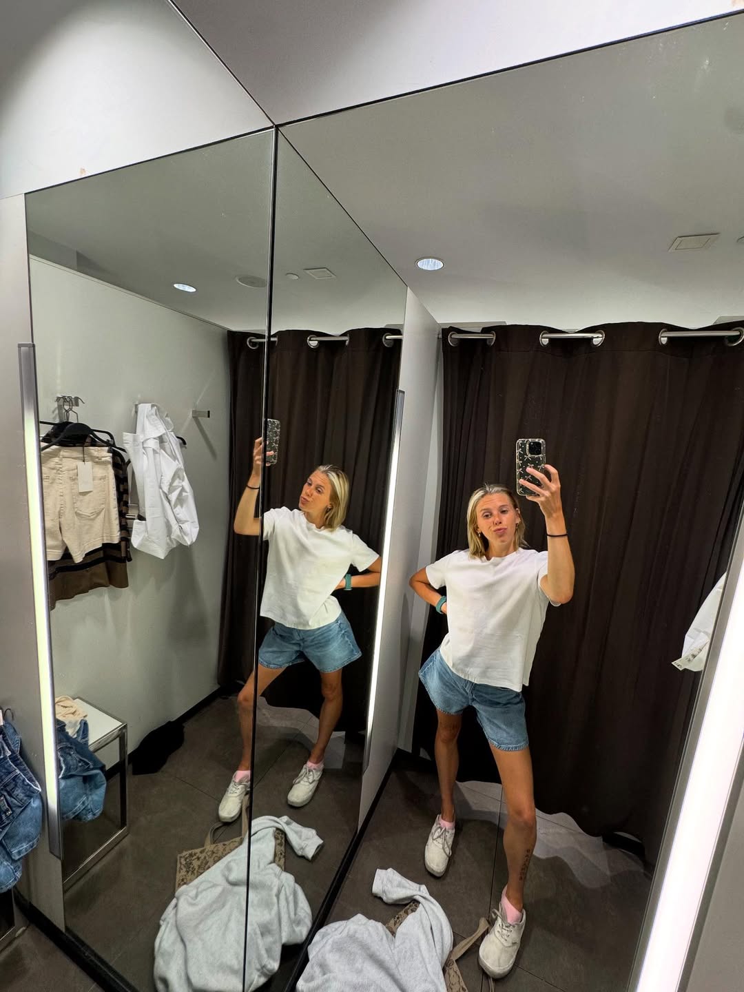 Từ bộ xương kh&ocirc; trở n&ecirc;n tr&agrave;n đầy sức sống: H&agrave;nh tr&igrave;nh chữa l&agrave;nh của c&ocirc; g&aacute;i từng bị c&acirc;n nặng kiểm so&aacute;t cả cuộc đời- Ảnh 13.