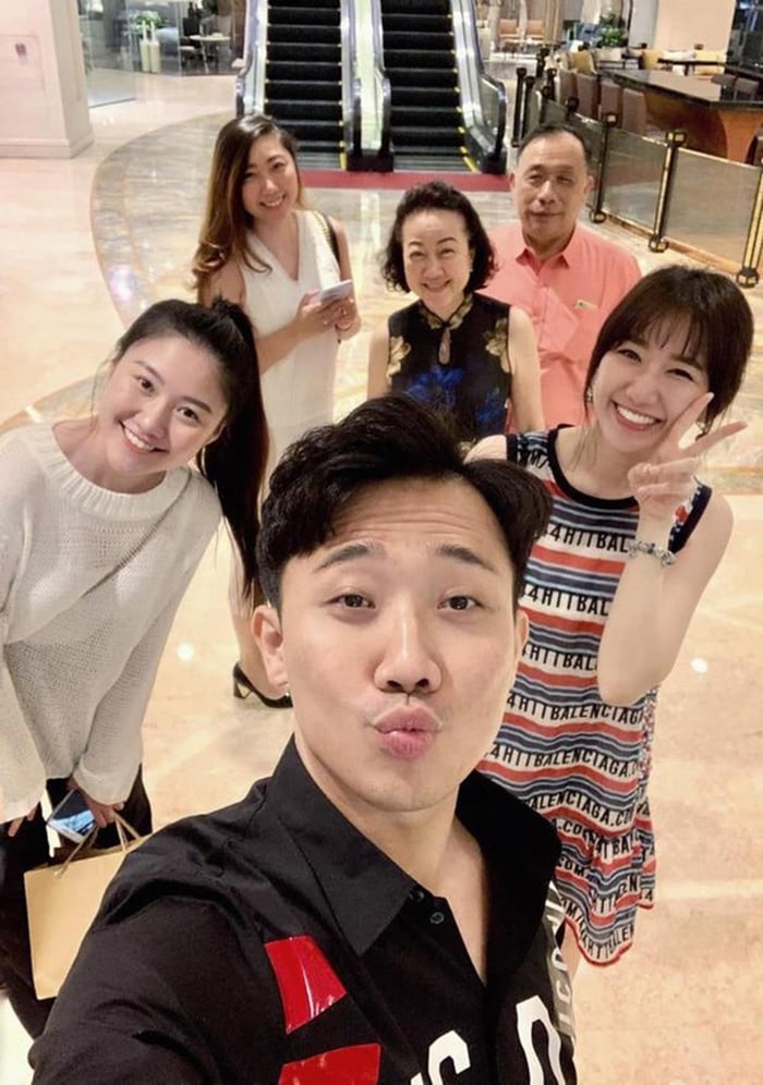 2 em g&aacute;i Trấn Th&agrave;nh m&acirc;u thuẫn đến mức 