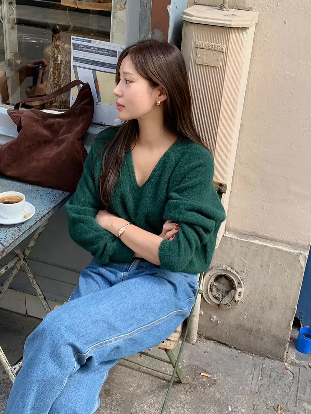 5 Mẫu áo dài tay sành điệu dễ phối đồ , tôn dáng và thời thượng - Ảnh 7. 5 Mẫu áo dài tay sành điệu dễ phối đồ , tôn dáng và thời thượng - Ảnh 7.