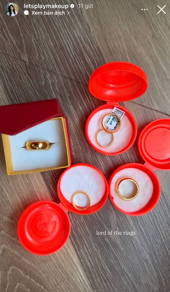 Gi&aacute; v&agrave;ng hơn 19 triệu/chỉ, một g&aacute;i xinh khoe 