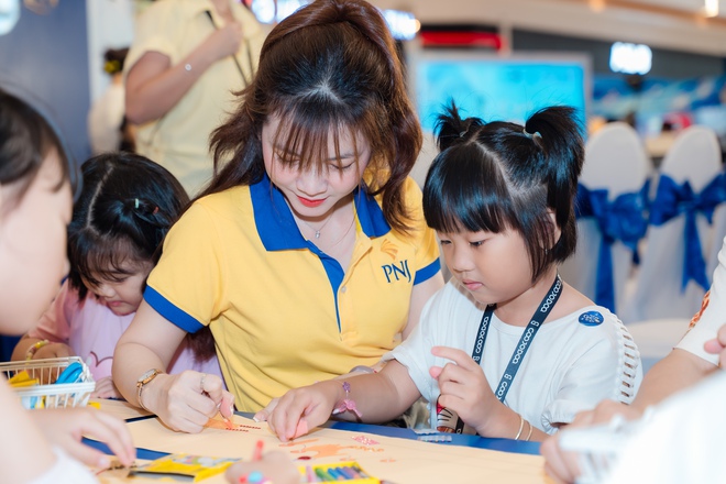 CSR kh&ocirc;ng chỉ c&ograve;n l&agrave; chiến lược truyền th&ocirc;ng doanh nghiệp: Top những dự &aacute;n chạm tới tr&aacute;i tim tại WeChoice Awards 2025- Ảnh 4.