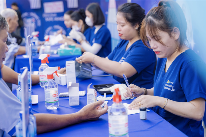 CSR kh&ocirc;ng chỉ c&ograve;n l&agrave; chiến lược truyền th&ocirc;ng doanh nghiệp: Top những dự &aacute;n chạm tới tr&aacute;i tim tại WeChoice Awards 2025- Ảnh 9.