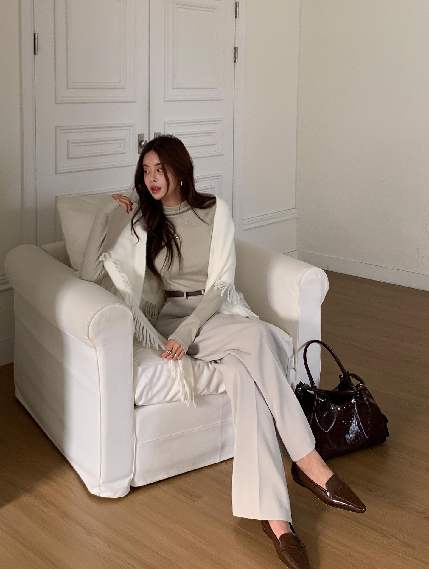 Thời trang hack tuổi 2026: 4 Item giúp bạn trẻ trung và hiện đại hơn - Ảnh 8. Thời trang hack tuổi 2026: 4 Item giúp bạn trẻ trung và hiện đại hơn - Ảnh 8.