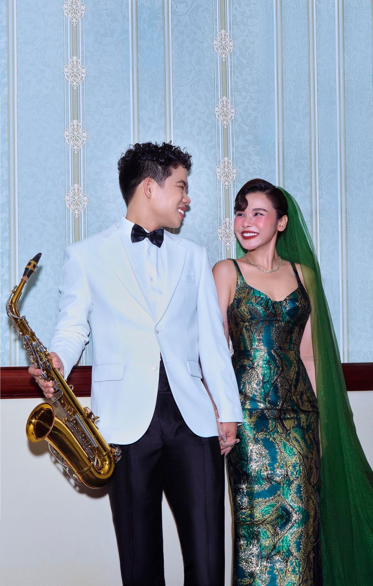 Trương Thảo Nhi kết h&ocirc;n: Nữ ca sĩ g&acirc;y bất ngờ với đ&aacute;m cưới l&atilde;ng mạn đầu năm - Ảnh 4.