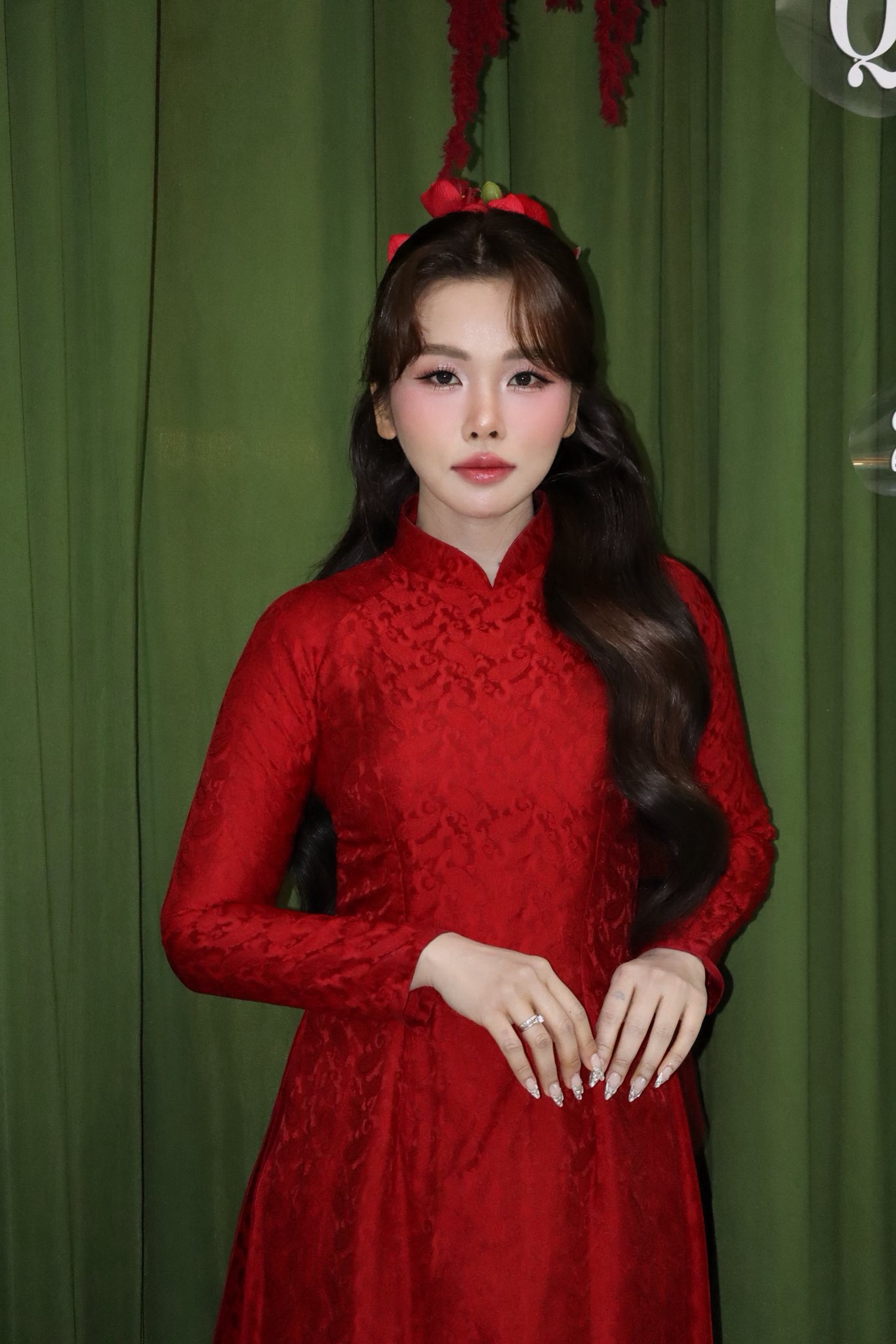 Trương Thảo Nhi kết h&ocirc;n: Nữ ca sĩ g&acirc;y bất ngờ với đ&aacute;m cưới l&atilde;ng mạn đầu năm - Ảnh 1.