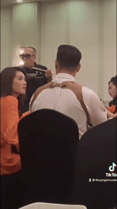 Cặp sao Vbiz nghi l&eacute;n l&uacute;t y&ecirc;u đương, sẽ c&ocirc;ng khai trong năm nay?- Ảnh 3.