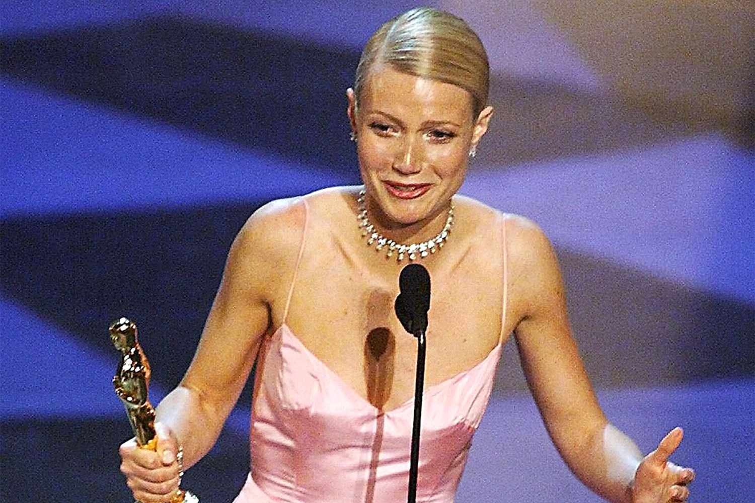 gwyneth-paltrow-oscar-050423-faa-1767626541897-1767626542321420159246.jpg